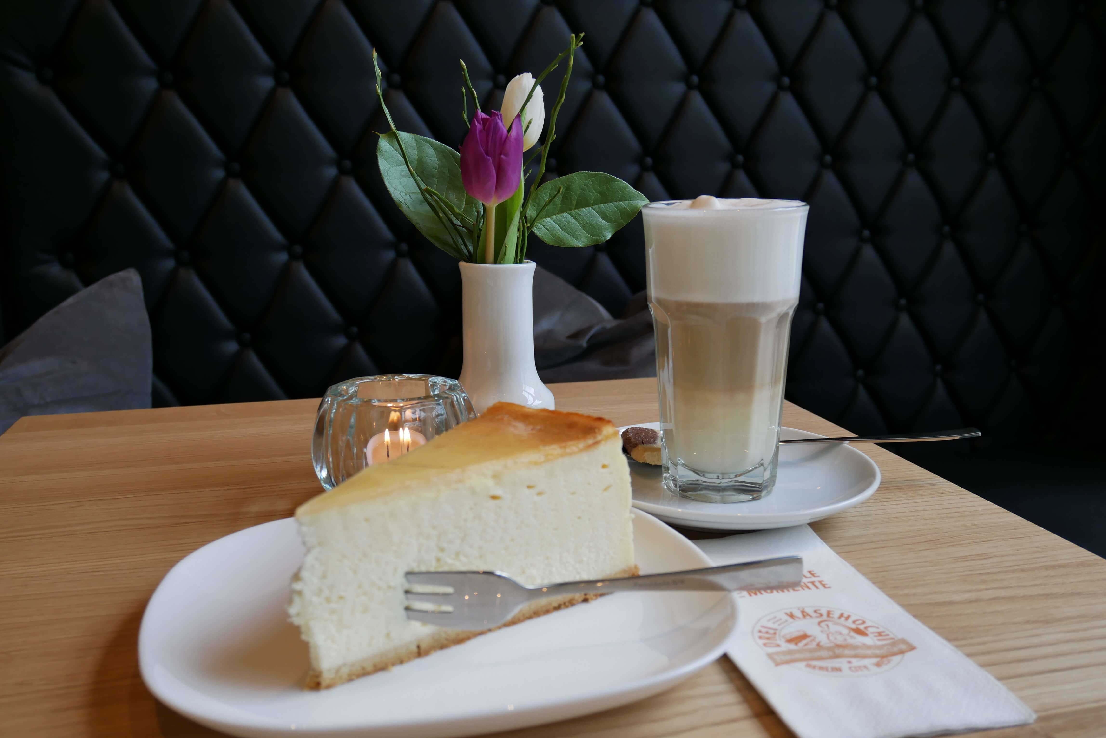 Café Dreikäsehoch